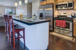 Cozy bedroom near Fort Carson -